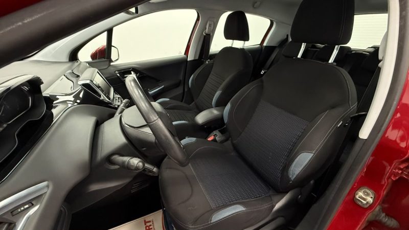 PEUGEOT 208 1.6 HDI ALLURE 92 CH GARANTIE