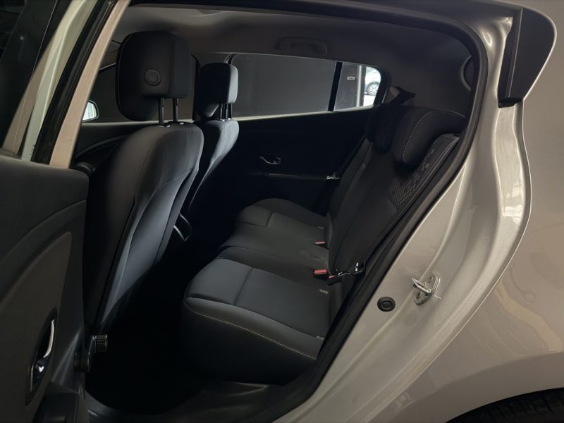 RENAULT MEGANE III (2) 1.2 TCE 115ch ENERGY EXPRESSION ECO2 2013