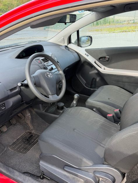 TOYATA YARIS 1.0 VVTI 70CV 3P 2011 EXCELLENT ETAT 