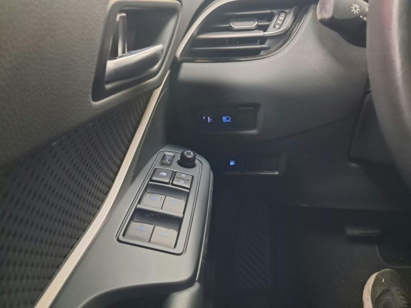 TOYOTA C-HR PHASE 2 SUV HYBRIDE 1.8 DYNAMIC BUSINESS 122cv/1 ERE MAIN/TVA RECUPERABLE