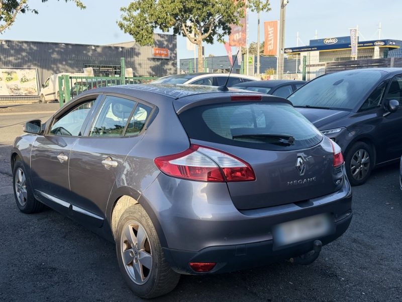 RENAULT MEGANE 1.5 DCI 105 cv - Authentique