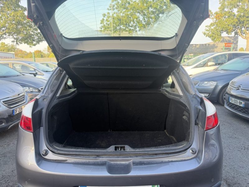 RENAULT MEGANE 1.5 DCI 105 cv - Authentique