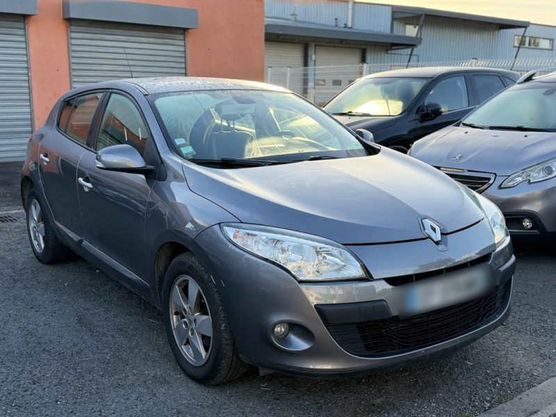 RENAULT MEGANE 1.5 DCI 105 cv - Authentique