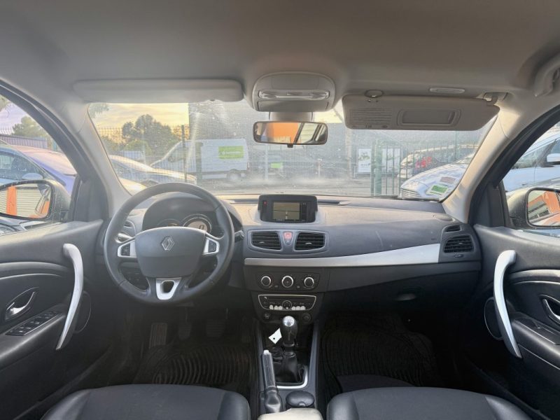 RENAULT MEGANE 1.5 DCI 105 cv - Authentique