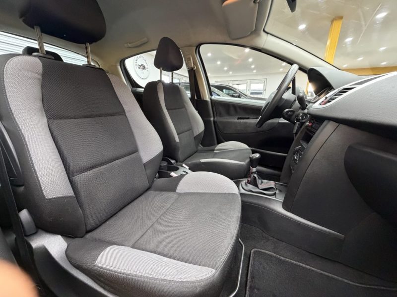 PEUGEOT 207 1.4 16V 95CH ACTIVE 