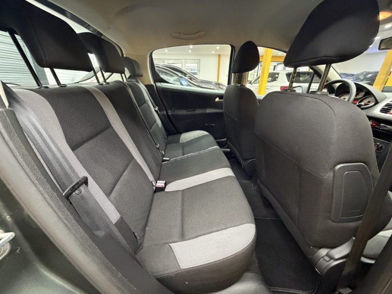 PEUGEOT 207 1.4 16V 95CH ACTIVE 