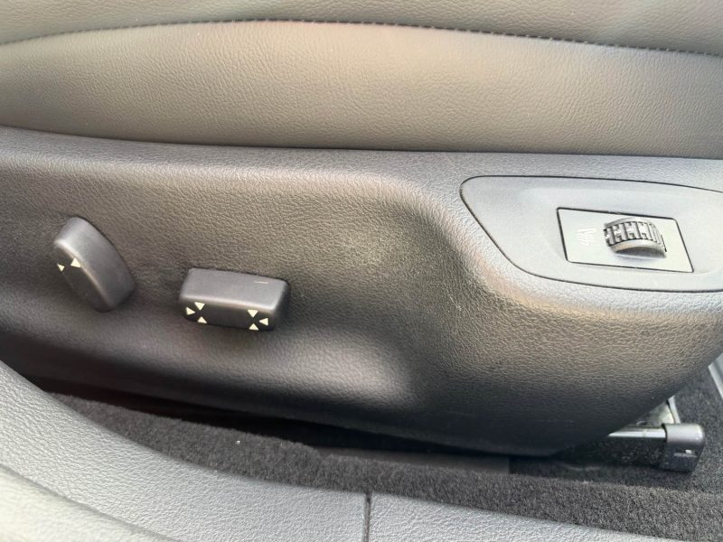 PEUGEOT 407 1.6 HDI 110 CH TRES BON ETAT-PREMIERE MAIN 71 000 KM 