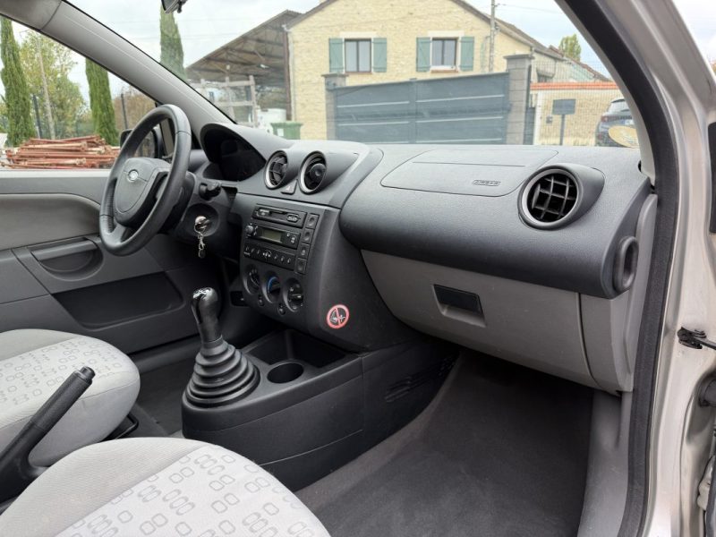 FORD FIESTA V 1.3 Trend