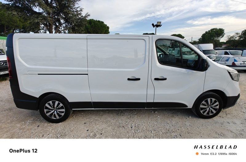 RENAULT TRAFIC III 2.0 DCI 130 CV L2H1 GARND CONFORT 2.0 DCI 130 (FGMY) 2023