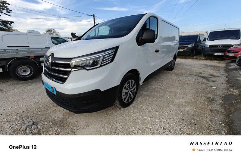 RENAULT TRAFIC III 2.0 DCI 130 CV L2H1 GARND CONFORT 2.0 DCI 130 (FGMY) 2023