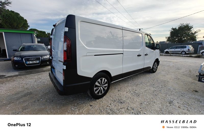 RENAULT TRAFIC III 2.0 DCI 130 CV L2H1 GARND CONFORT 2.0 DCI 130 (FGMY) 2023