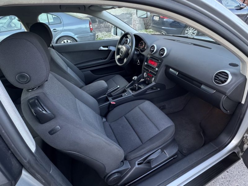 AUDI A3 1.6 I 102Ch PACK SPORT GARANTIE 6 MOIS 