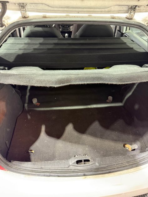 PEUGEOT 208  1.6 HDI 92ch , Entretien complet chez Peugeot , 2eme main