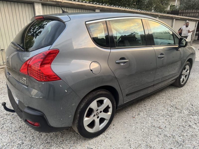 PEUGEOT 3008  1.6 HDI 112CV BOÎTE AUTOMATIQUE  2011