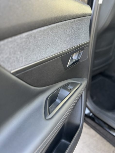 PEUGEOT 3008 SUV HDI 130 ALLURE BUSINESS 2019