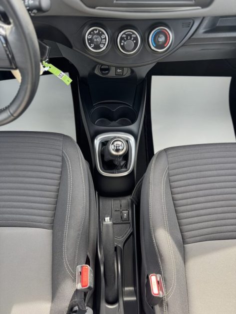 TOYOTA YARIS 1.0 2017