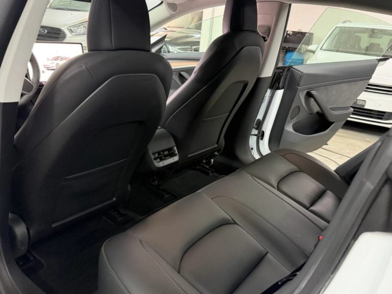 TESLA STANDARD RANGE PLUS RWD 325 CH  2022