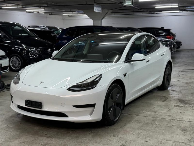 TESLA STANDARD RANGE PLUS RWD 325 CH  2022