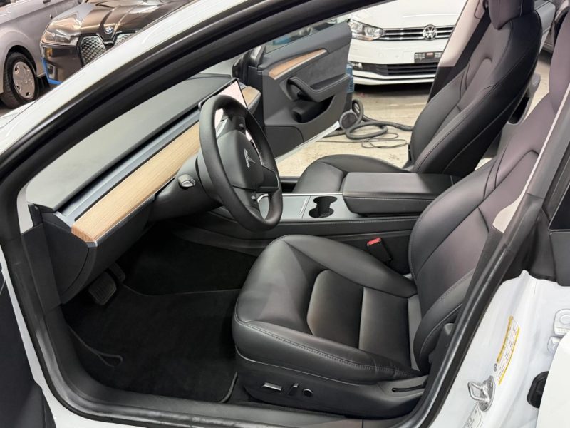 TESLA STANDARD RANGE PLUS RWD 325 CH  2022
