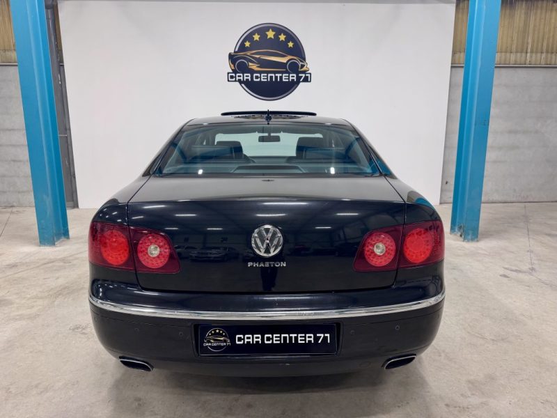 VOLKSWAGEN Phaeton (2) 4.2 V8 335ch 4-Motion Limousine BVA 4 Places