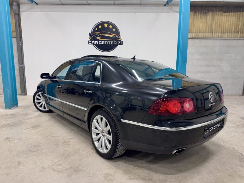 VOLKSWAGEN Phaeton (2) 4.2 V8 335ch 4-Motion Limousine BVA 4 Places