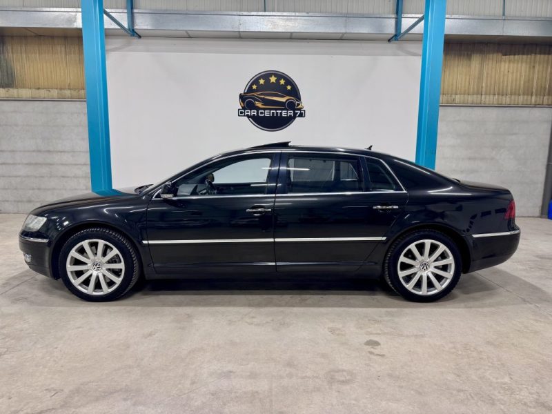 VOLKSWAGEN Phaeton (2) 4.2 V8 335ch 4-Motion Limousine BVA 4 Places