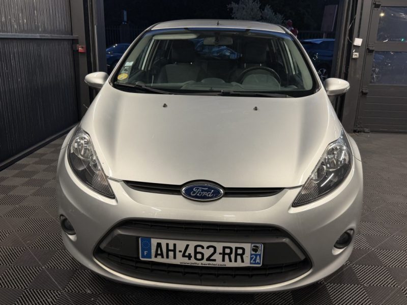 FORD FIESTA 5 V 1.4 TDCI 70 Cv 5 PORTES / CLIMATISATION BLUETOOTHT - GARANTIE 12 MOIS NATIONALE