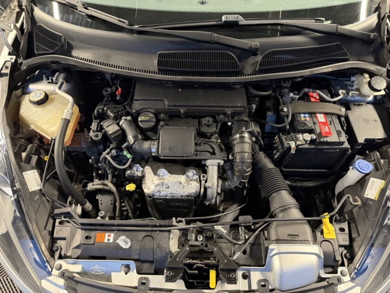 FORD FIESTA 5 V 1.4 TDCI 70 Cv 5 PORTES / CLIMATISATION BLUETOOTHT - GARANTIE 12 MOIS NATIONALE