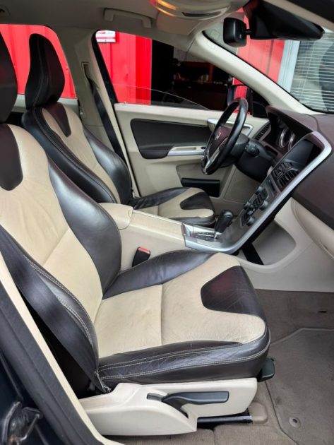 VOLVO XC60 I SUV 2.0 DRIVE 2011