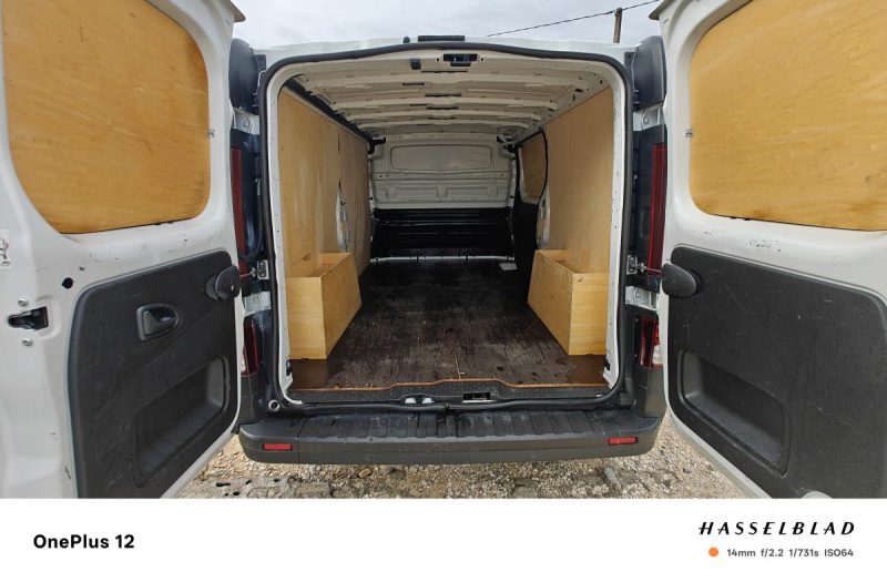 RENAULT TRAFIC III 2.0 DCI 130CV  L2H1 GRAND CONFORT RE91337 2023
