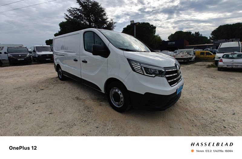 RENAULT TRAFIC III 2.0 DCI 130CV  L2H1 GRAND CONFORT RE91337 2023