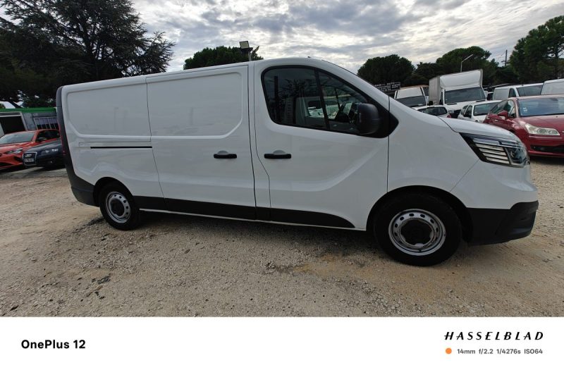 RENAULT TRAFIC III 2.0 DCI 130CV  L2H1 GRAND CONFORT RE91337 2023