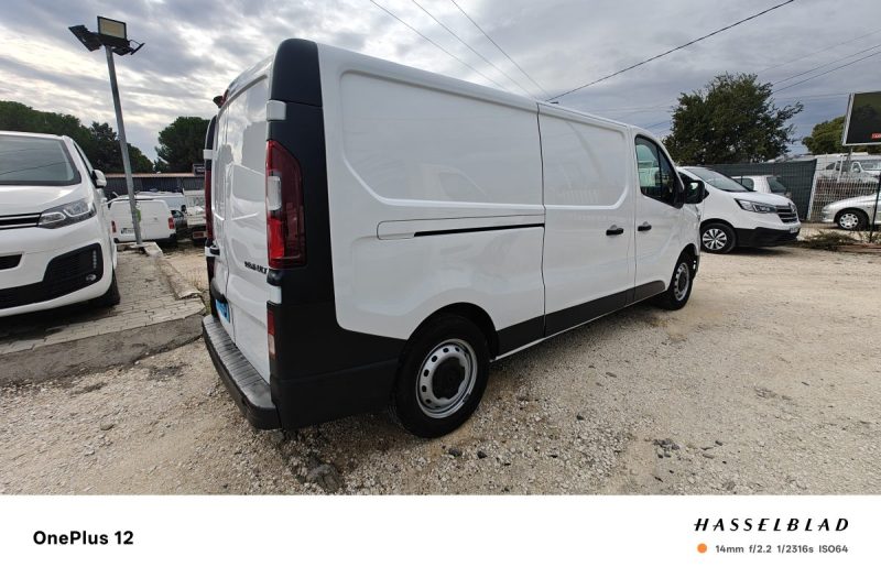 RENAULT TRAFIC III 2.0 DCI 130CV  L2H1 GRAND CONFORT RE91337 2023