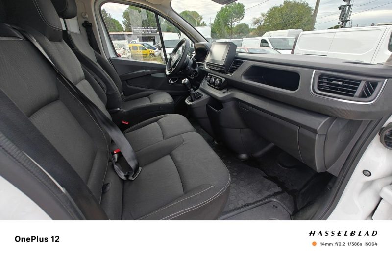 RENAULT TRAFIC III 2.0 DCI 130CV  L2H1 GRAND CONFORT RE91337 2023