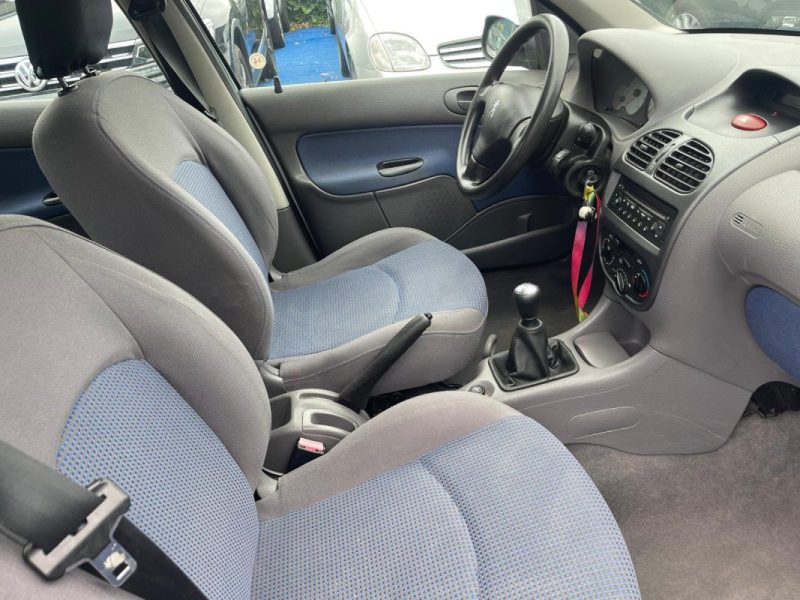 PEUGEOT 206 1.1 i 60 ch