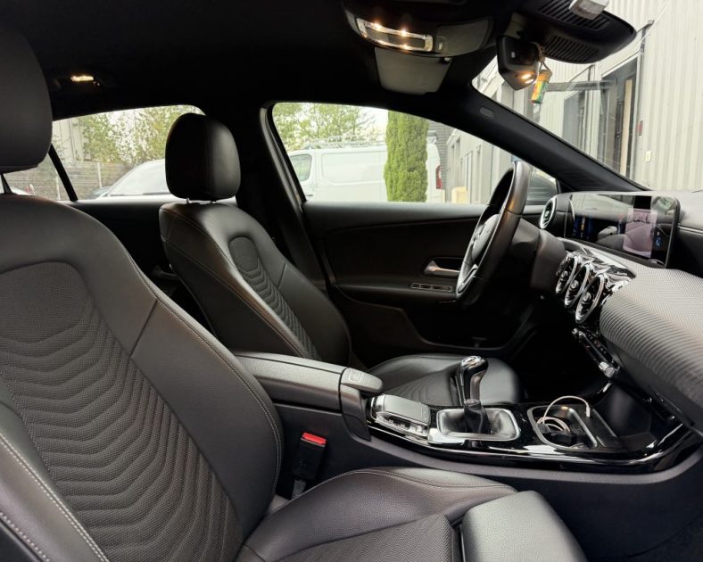 MERCEDES CLASSE A 160 - Entretien complet - Cuir intérieur - Garantie 6 mois - 2019