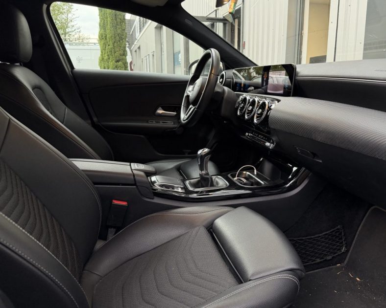 MERCEDES CLASSE A 160 - Entretien complet - Cuir intérieur - Garantie 6 mois - 2019