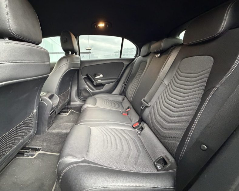 MERCEDES CLASSE A 160 - Entretien complet - Cuir intérieur - Garantie 6 mois - 2019