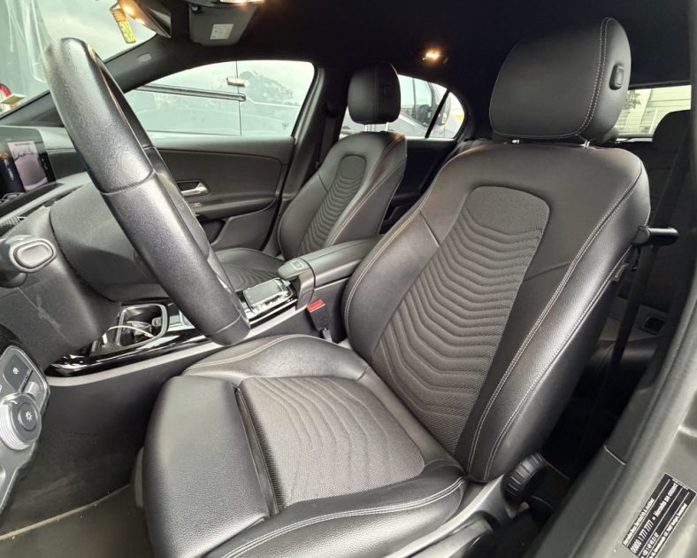 MERCEDES CLASSE A 160 - Entretien complet - Cuir intérieur - Garantie 6 mois - 2019