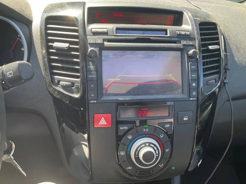 KIA VENGA 1.6 CRDI 115 Cv - CAMERA / TOIT OUVRANT - GARANTIE 12 MOIS NATIONALE 