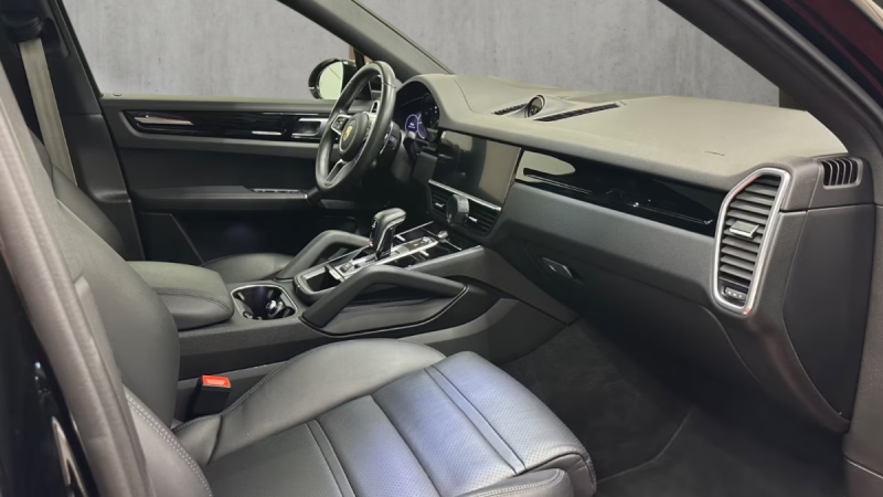 PORSCHE CAYENNE E-HYBRID PLATINUM EDITION 2023