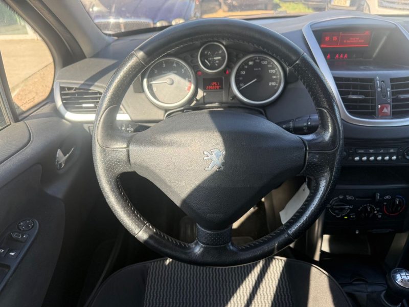 Peugeot 207 1.4i 90 Ch Garantie 