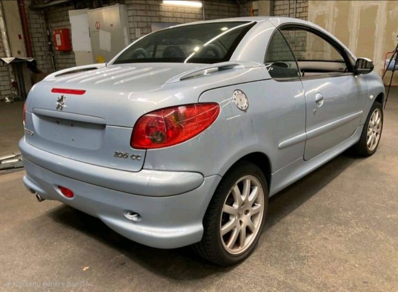 PEUGEOT 206  1.6 CC PLATINUM 2003 - 63137 KM