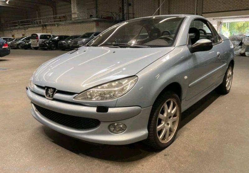 PEUGEOT 206  1.6 CC PLATINUM 2003 - 63137 KM