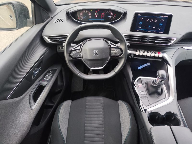 PEUGEOT 5008 - 2 1.2 PURE TECH 130 ACTIVE PACK  2023