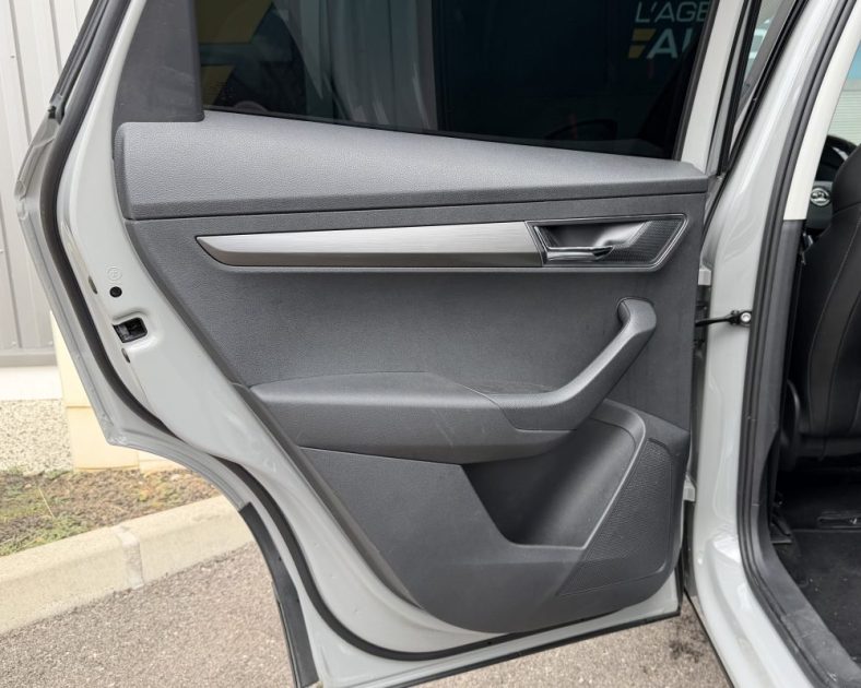SKODA KAROQ 1.5 TSI - 150ch - Sièges chauffants A/A - Toit pano - Entretient SKODA - Garantie 6 mois