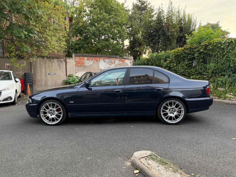 Bmw Série 5 530d E39 DESIGN LUXE, berline, bleu cv, 5 portes, garantie : 3 mois.