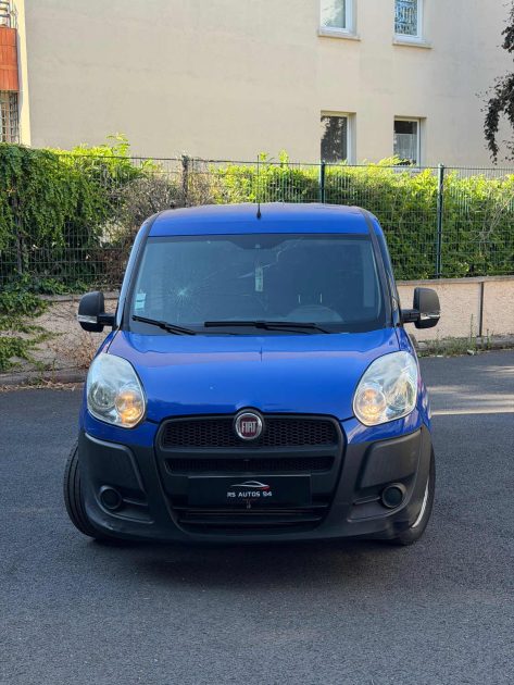 FIAT DOBLO 1.4 T-Jet 16v 120 ch GNV Dynamic, bleu, 5 cv, 5 portes garantie 3 mois