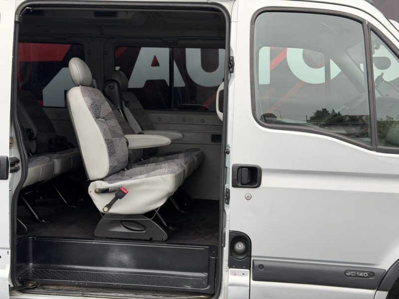 RENAULT MASTER II AUTOBUSAUTOCAR 3.0 DCI 140 2005