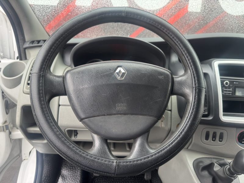 RENAULT TRAFIC II AUTOBUSAUTOCAR 2.0 DCI 115 2014 TTC
